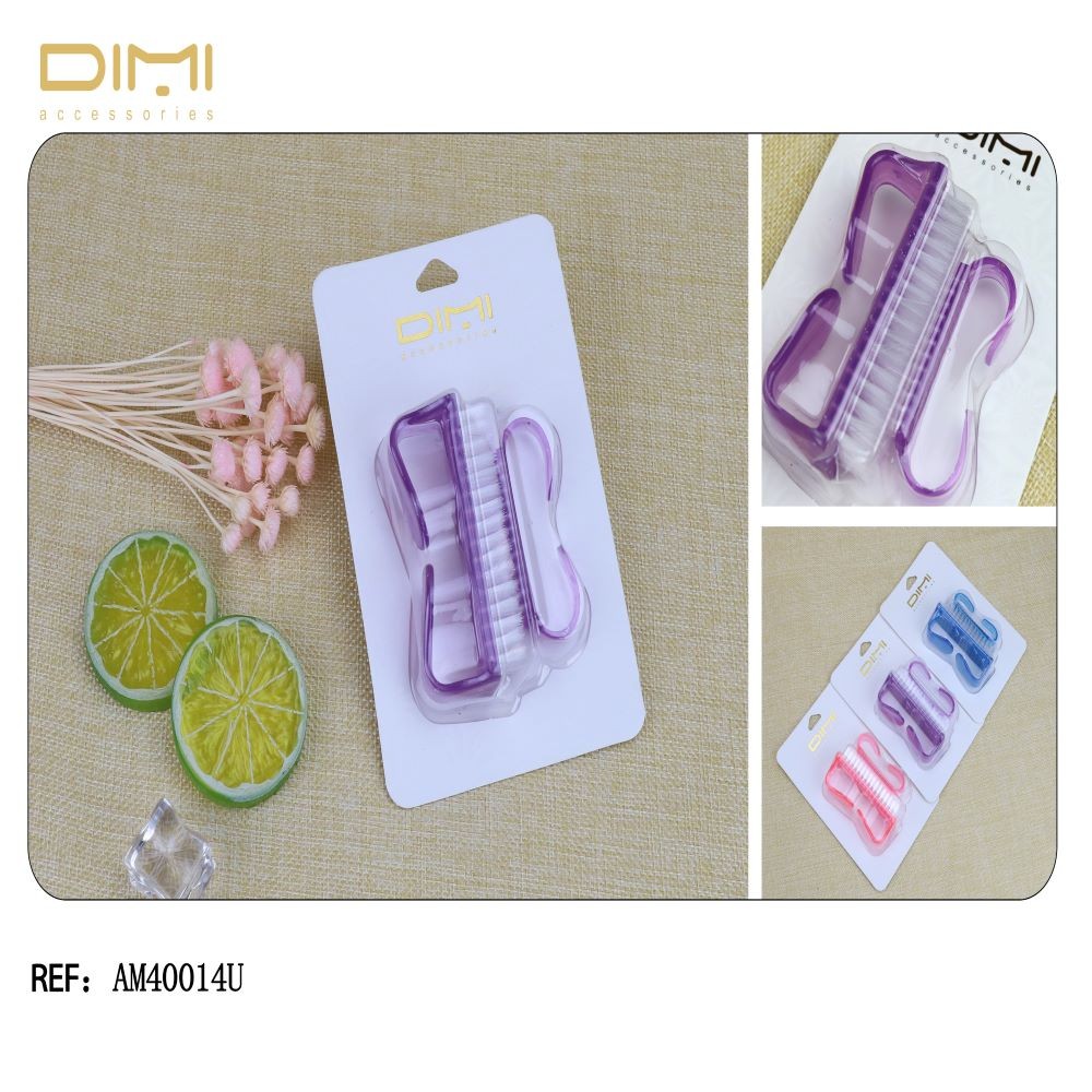 NAIL BRUSH