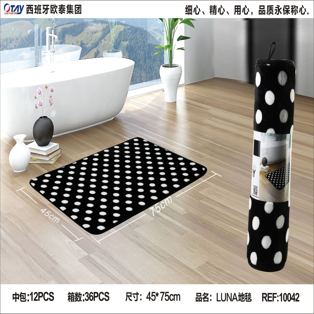 POLKA DOT PRINT MAT