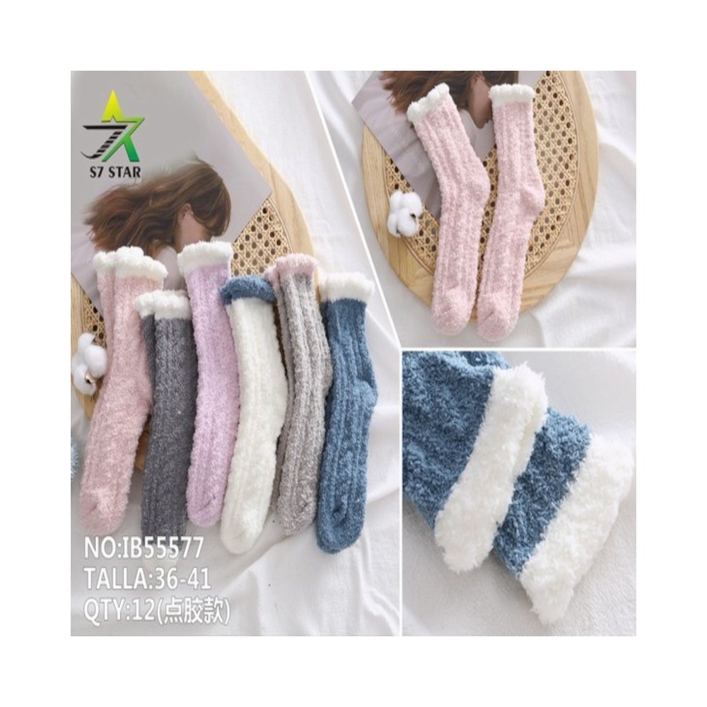 CALCETINES TEJIDOS DE HILOS...